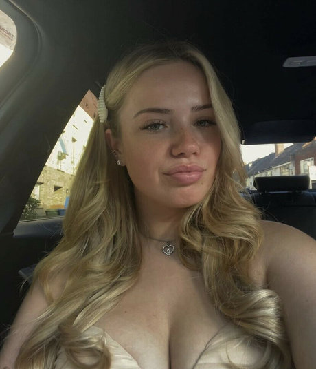 Nagie wyciekłe zdjęcie OnlyFans od Charlottebrayy