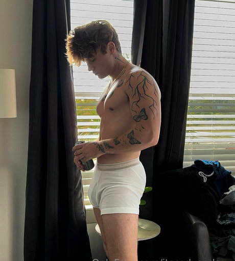 Nagie wyciekłe zdjęcie OnlyFans od Itscodyandrew