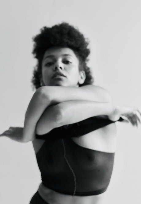 Nagie wyciekłe zdjęcie OnlyFans od Djouliet Amara