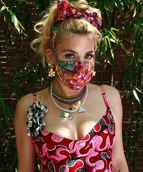 Nagie wyciekłe zdjęcie OnlyFans od Busy Philipps