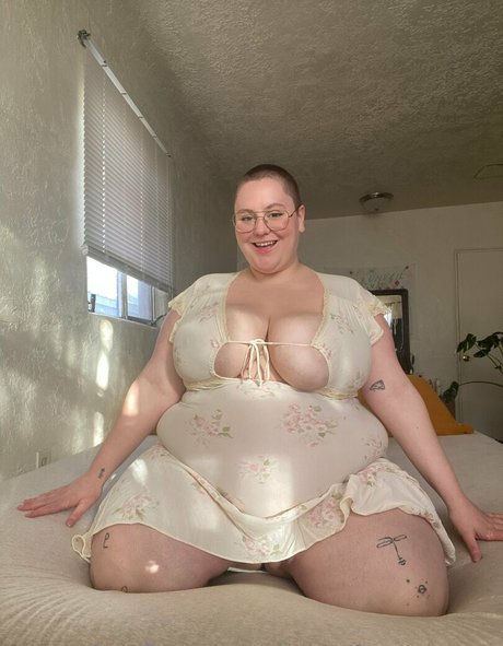 Bbwfrogprincess