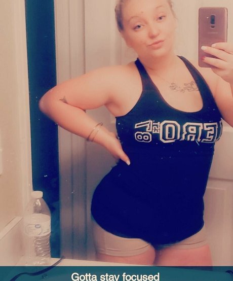 Nagie wyciekłe zdjęcie OnlyFans od Mommithiccc