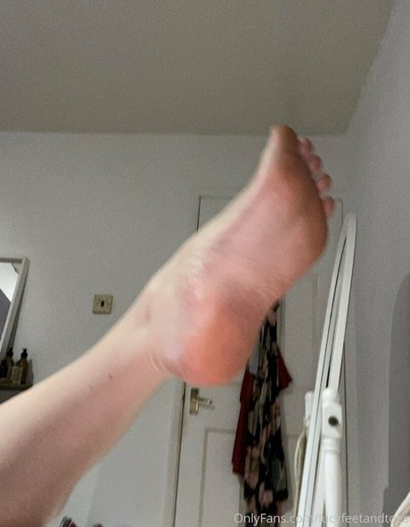 Lucyfeetandtoes