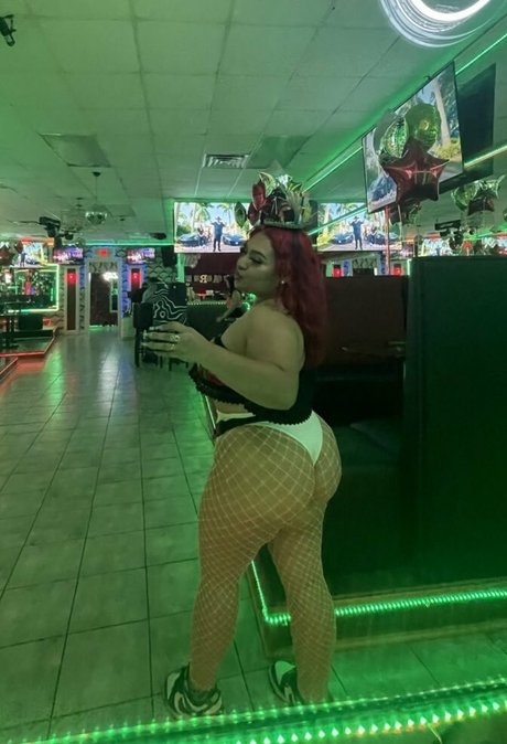 Nagie wyciekłe zdjęcie OnlyFans od Dasjuicyjen