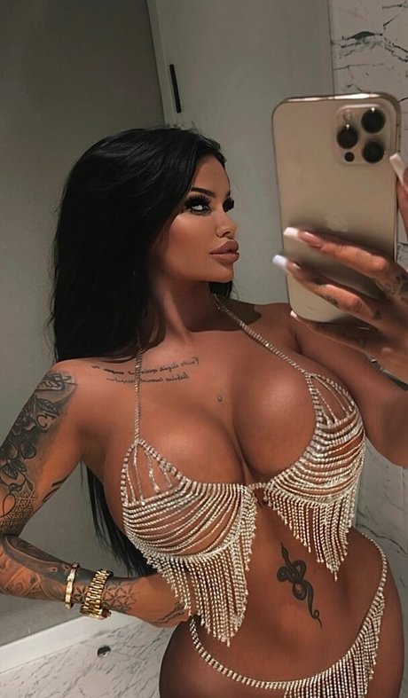 Nagie wyciekłe zdjęcie OnlyFans od Enisesudeofficial