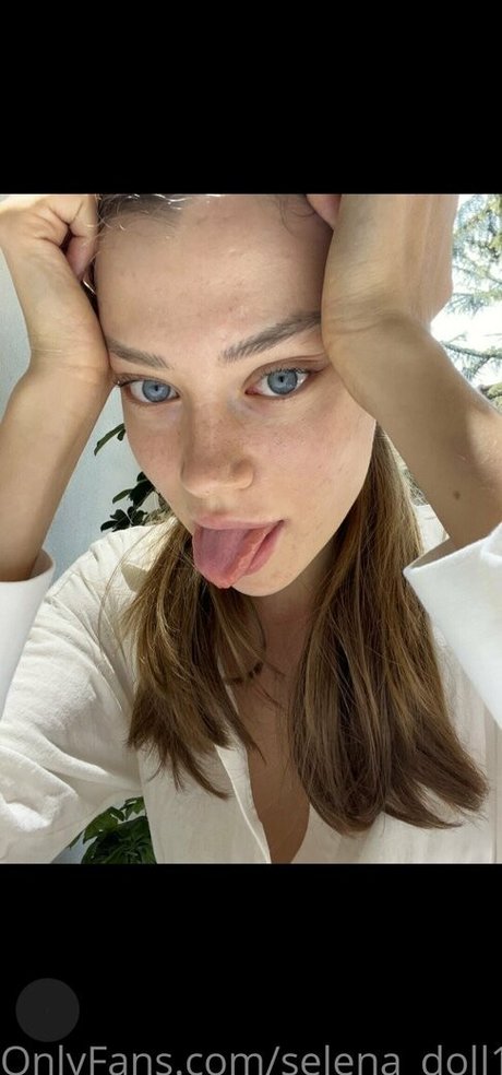 Nagie wyciekłe zdjęcie OnlyFans od Selenadoll1