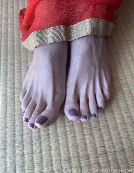 Hathayogasoulsexyfeet