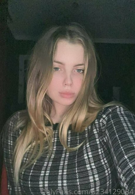 Nagie wyciekłe zdjęcie OnlyFans od Florabelll